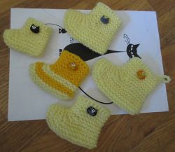 Simple Seamless Baby Booties