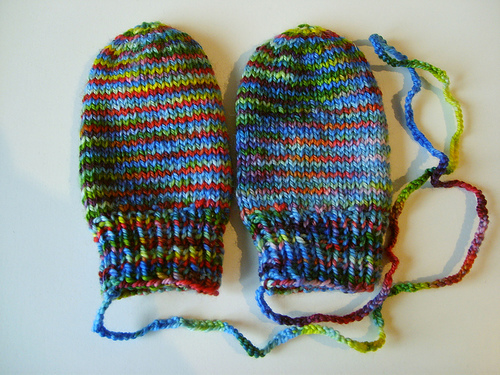 Modèles de tricot mitaines pour bébé à gogo
