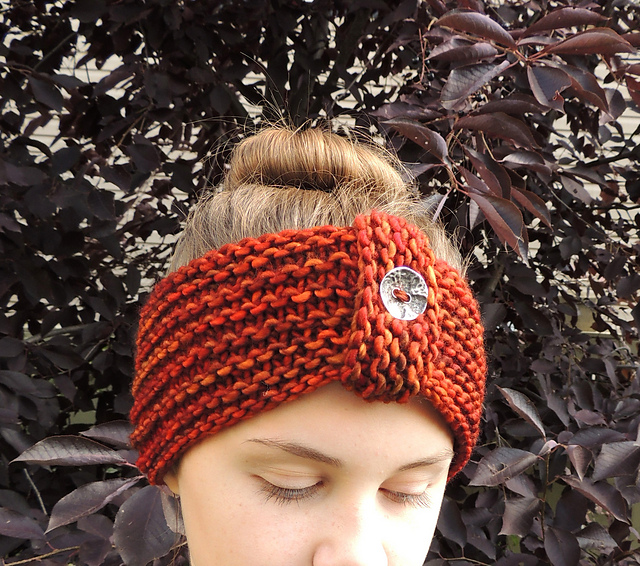 Knitting Patterns Galore - Rachelle Chunky Ear Warmer