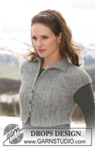Short Jacket with Short Sleeves Knitted from Side to Side