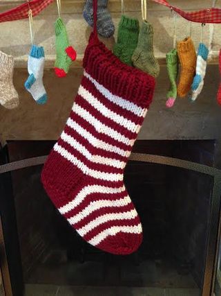 Knitting Patterns Galore - Jumbo Christmas Stocking in a ...