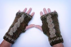 Cabled Texting Mitts