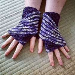 Inclination Wrist Warmers