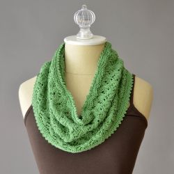 Chasing Vines Cowl