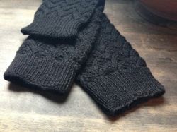 Horseshoe Lace Legwarmers