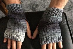 Men’s Simple Fingerless Mitts