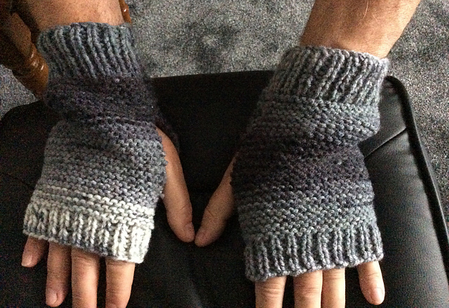 Knitting Patterns Galore Men S Simple Fingerless Mitts,How Much Do You Tip Movers For 2 Hours