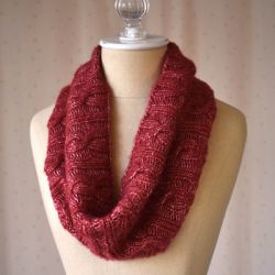 Universal Yarn Swivel Cowl