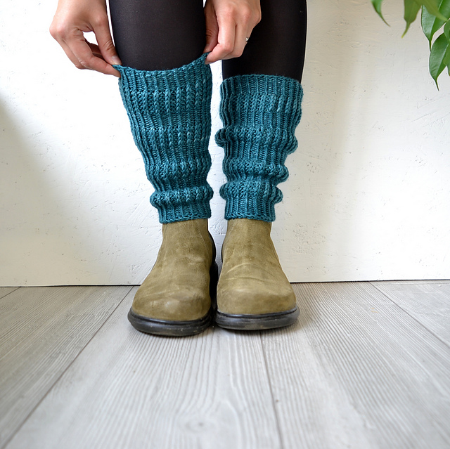 Lovely Leg Warmers Knit Pattern PDF - bonito mochi's Ko-fi Shop