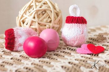 EOS Lip Balm Holder Knit