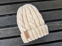 Crème Brûlée Cable Hat