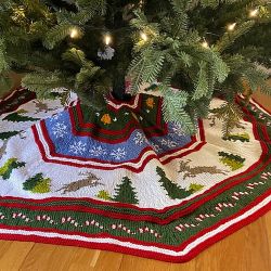 Reindeer Games Tree Skirt