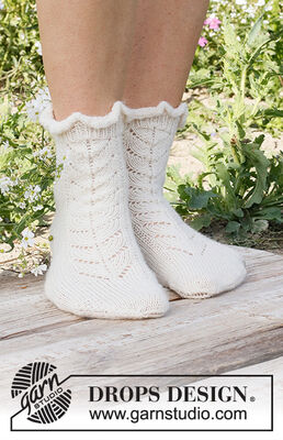 White Pine Socks