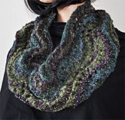 Fan Stitch Cowl