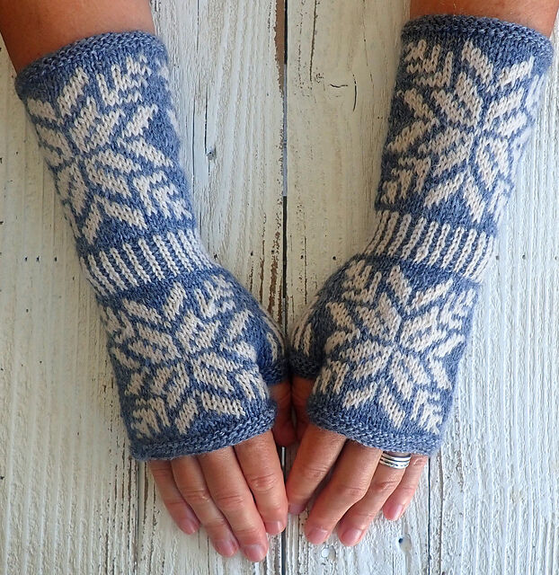 Knitting Patterns Galore - Bryanna's Two Needle Gloves