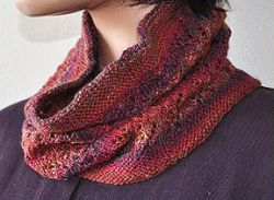 Eyelet Vine Cowl