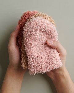 Scrubbing Mitt In Home Life