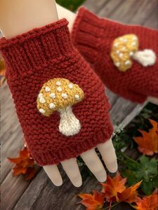 Knit Flat Mushroom Fingerless Gloves