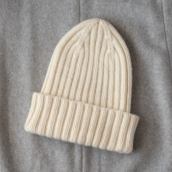 Winter Snowfall Hat