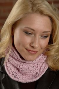 ROYAL CASHMERE Cowl