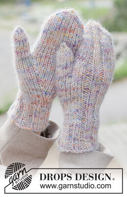 Rainbow Reach Mittens