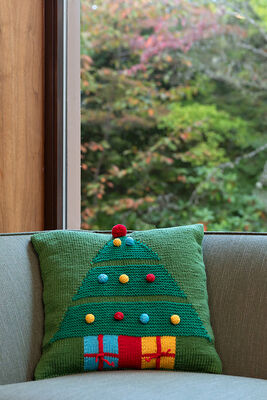 Decorate the Christmas Tree Pillow