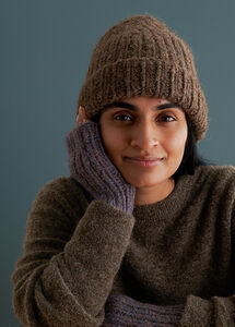 Chalet Hat and Hand Warmers