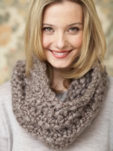 Twirling Cowl