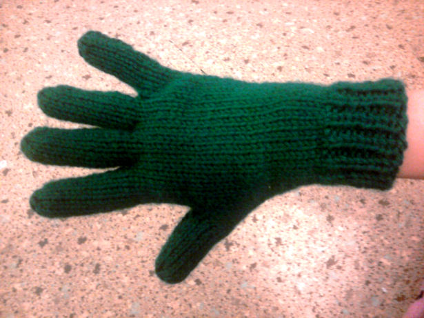 Free Pattern! Knit Gloves - 5 Sizes Available!