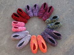 Knitting Patterns Galore - Aunt Maggie's Slippers