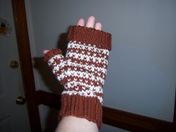 Slip Stitch Dotted Mitts