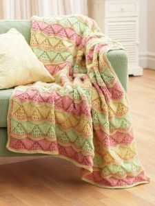 Lacy Waves Afghan