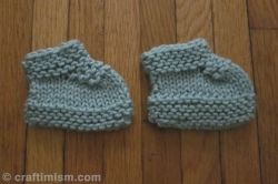 Easy 2-needle Baby Slippers