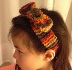 Headband With A Bow 