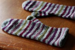 Striped Mittens According to Badegakk