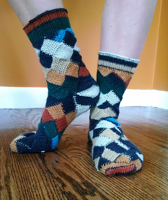 Seed Stitch Stocking - Knitting Pattern