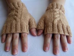 Cabled Fingerless Mitts