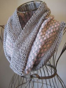 Sugar & Ice Cowl 