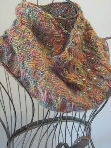 Eiffel Tower Eyelet Cowl 