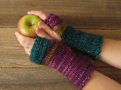 Mrs. Fitz Mini Mitts Outlander