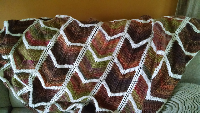 Knitting Patterns Galore - Bordered Chevron Blanket