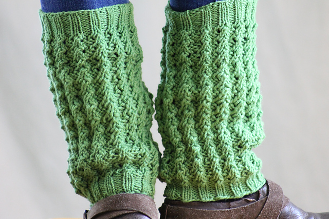 Knitting Patterns Galore - Gradated Rib Leg Warmers