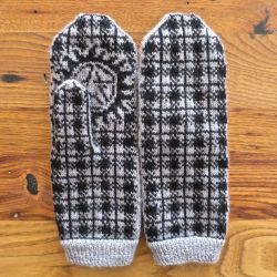 Winchester Plaid, Anti-Possession Mittens