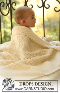 Blanket with Wavy Patten