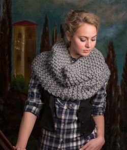 Rendezvous Knit Cowl