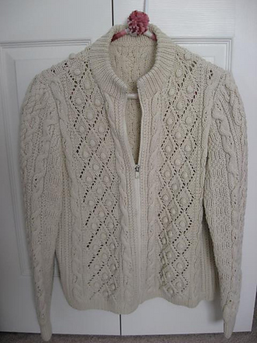 Knitting Patterns Galore - Women's Zipper Front Cable Cardigan